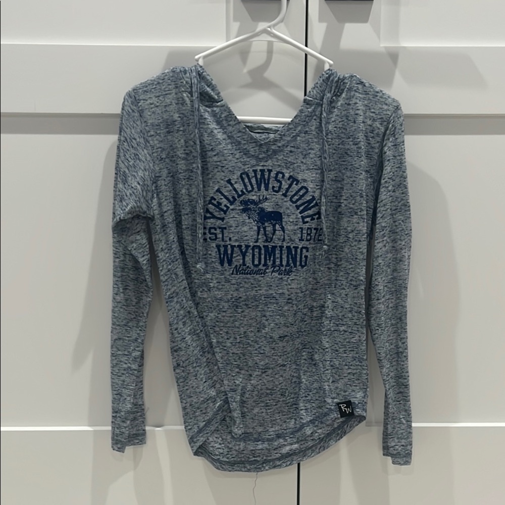 Women's Gray Long Sleeve Top